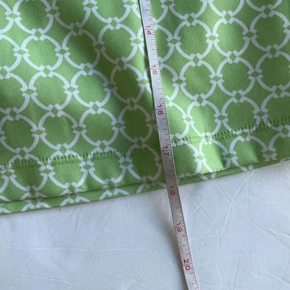 Tail golf skort, skirt w/ attached shorts, lime green & white print. Size 4 - Picture 6 of 10
